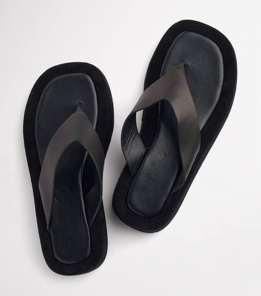 Tony Bianco Ives Black Como 3.5cm Thong Sandals Black | MYXBR35299